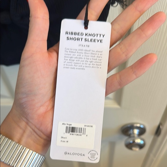 ALO Ribbed Knotty Short Sleeve NWT - Picture 3 of 5